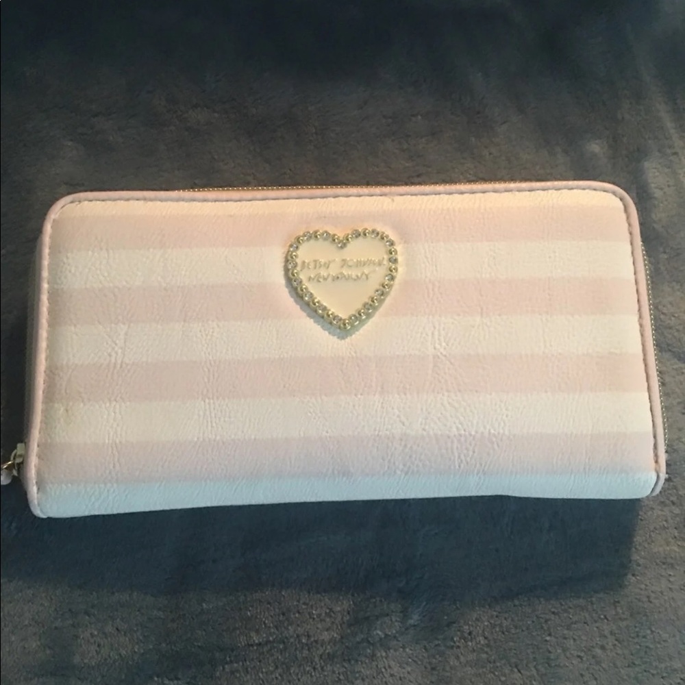 Betsey Johnson wallet